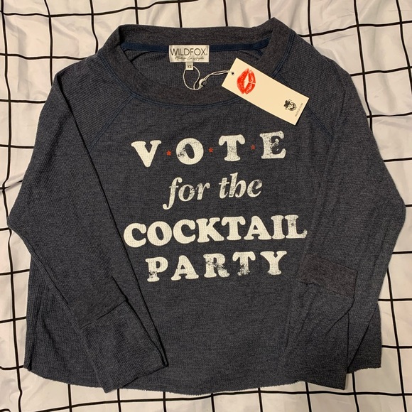 HAPPY HOUR VOTE MONTE CROP SWEATER - Picture 1 of 5